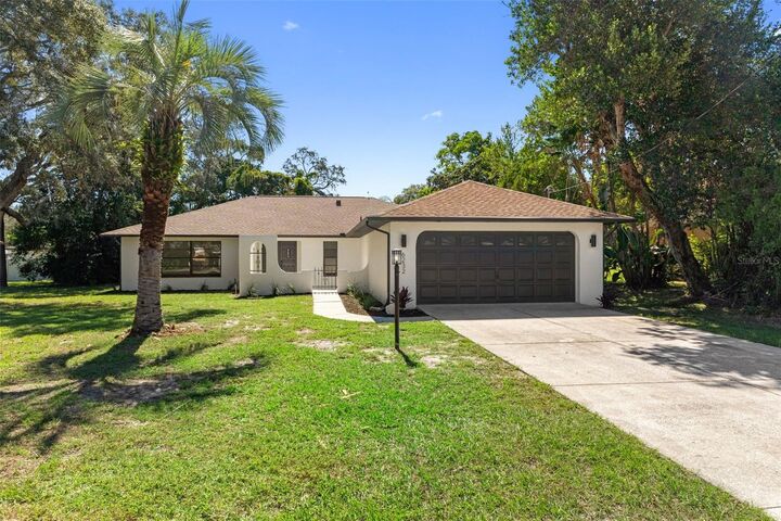 Property Photo:  6232 Alderwood Street  FL 34606 