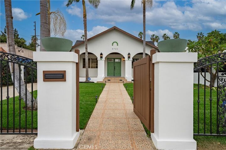 Property Photo: 4721 5th Avenue CA 90043