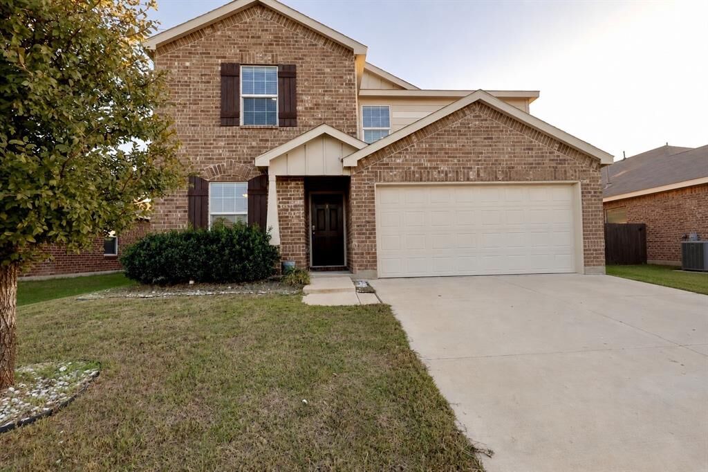 Property Photo:  949 Shire Avenue  TX 76052 