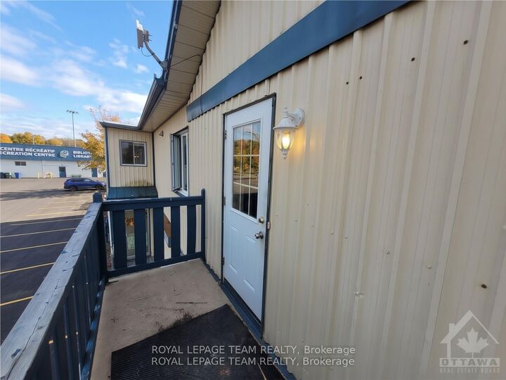 Property Photo:  561 St-Philippe Street  ON K1A 1A0 