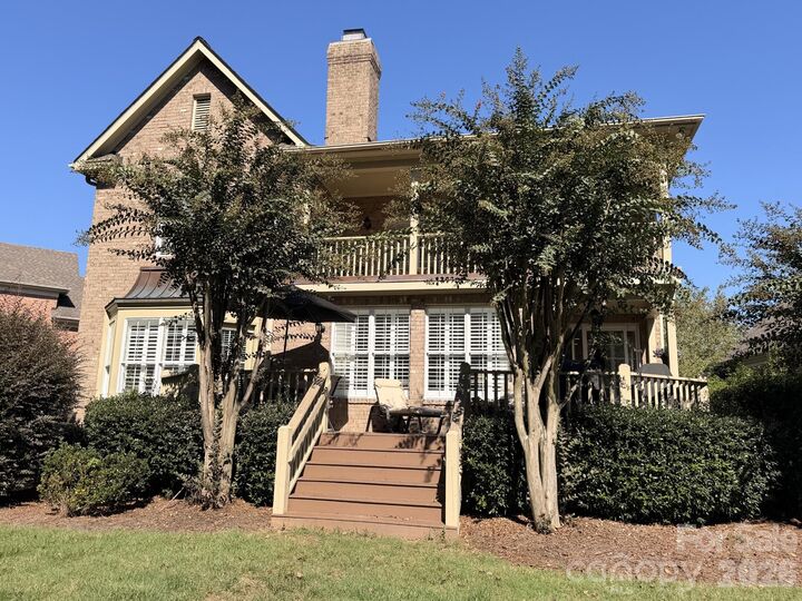 Property Photo:  5637 Fairway View Drive  NC 28277 