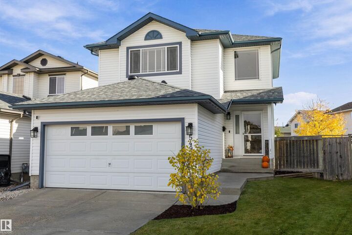 Property Photo:  549 Klarvatten Lake Wynd NW  AB T5Z 3M1 