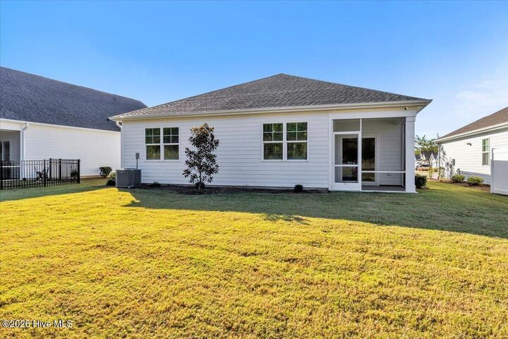 Property Photo:  3109 Lochgreen Circle  NC 28451 