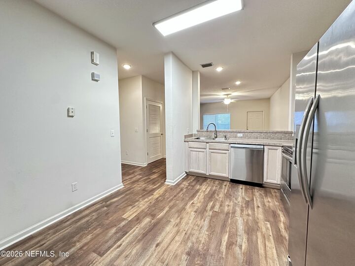 Property Photo: 304 Southern Branch Lane FL 32259