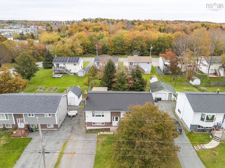 Property Photo:  34 Nausett Crescent  NS B2W 5A3 