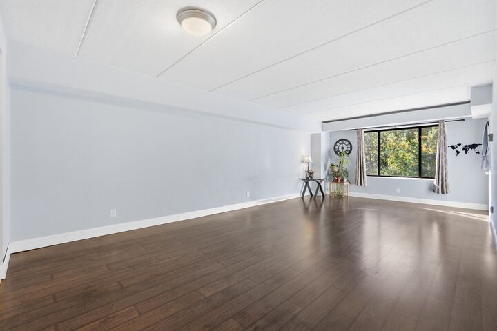 Property Photo:  1500 Worcester Rd 719  MA 01702 