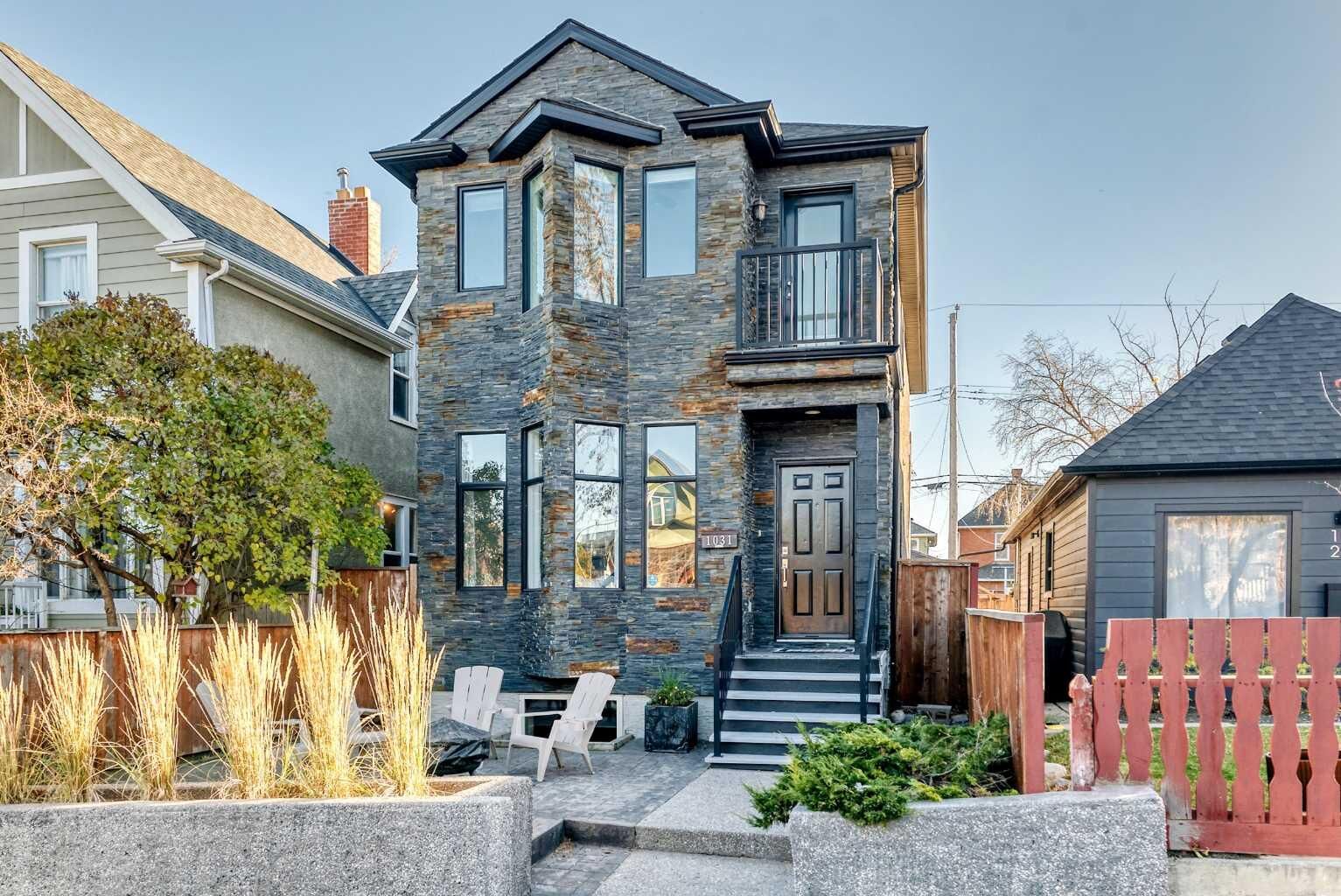 Property Photo:  1031 19 Avenue SE  AB T2G 1M1 