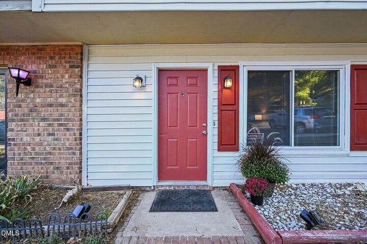 Property Photo: 800 Fargo Street E3 NC 27707