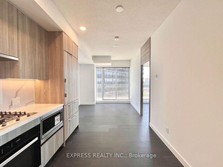 Property Photo:  68 Esther Shiner Boulevard 2005  ON M2K 0J6 