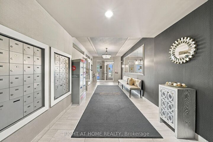 Property Photo:  40 Ferndale Drive S 408  ON L4N 2L3 