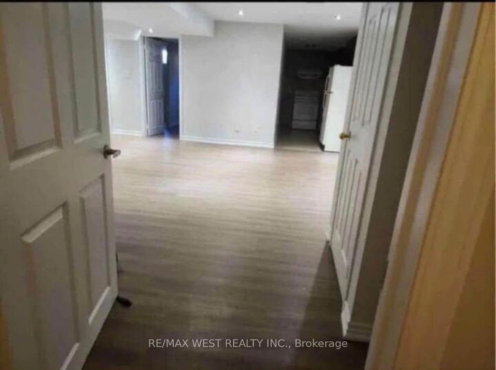Property Photo:  98 Yellow Avens Boulevard  ON L6R 0T1 