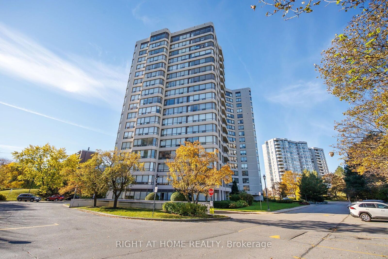 Property Photo:  1208 - 1101 Steeles Avenue W  ON M2R 3W5 