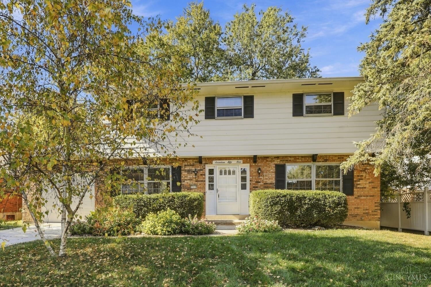 Property Photo:  1755 Pinebluff Lane  OH 45255 