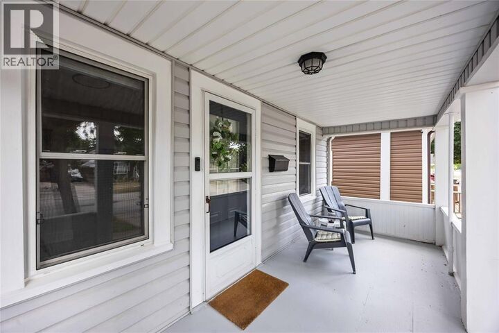 Property Photo:  274 Cameron Street  ON N7T 4B3 