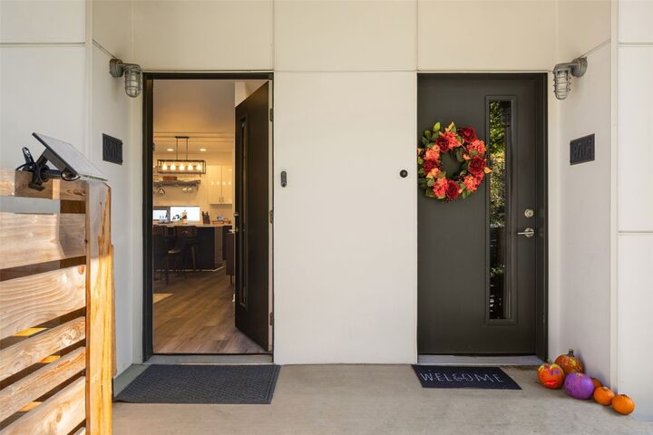 Property Photo:  8704  42nd Avenue S  WA 98118 