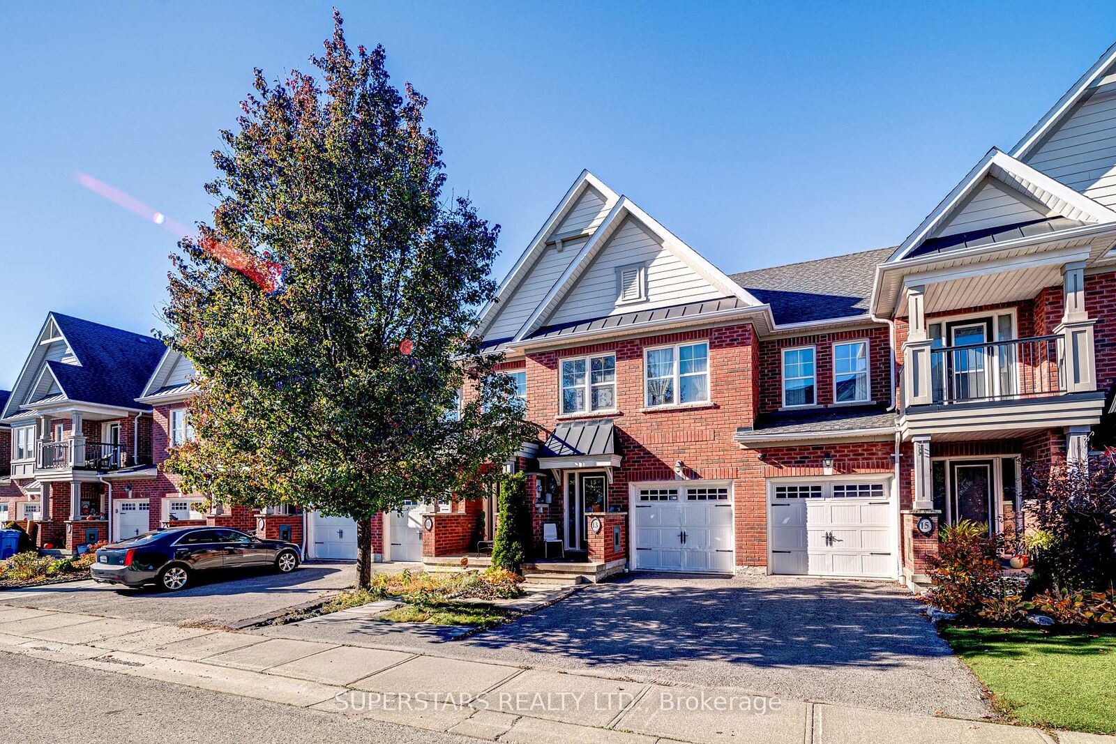 Property Photo:  13 Eastwind Drive  ON L4A 0W6 