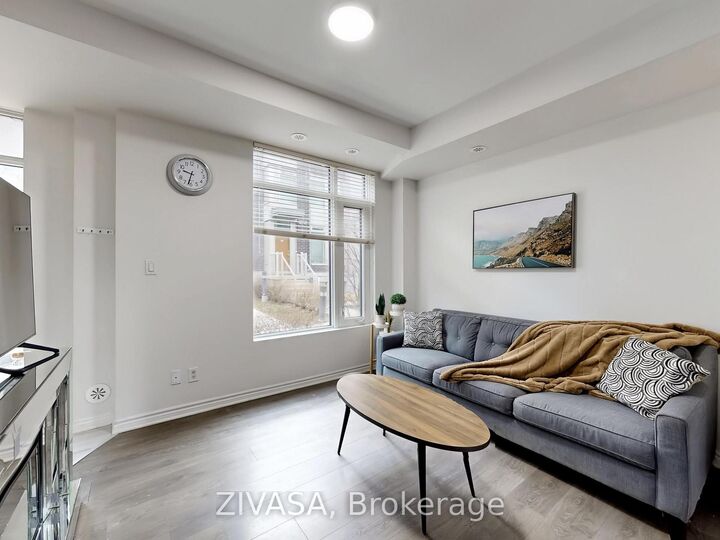 Property Photo:  15 Applewood Lane 92  ON M9C 2Z7 