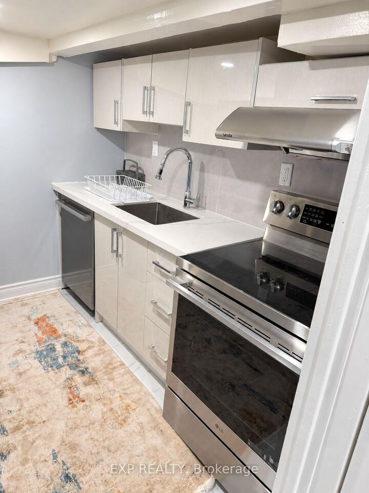 Property Photo:  411 Coxwell Avenue  ON M4L 3B9 