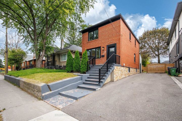 Property Photo:  3517 St Clair Avenue Main  ON M1K 1L4 