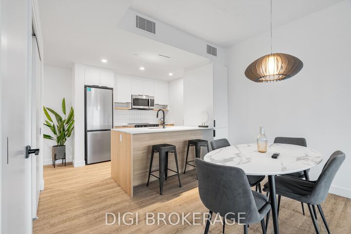Property Photo:  1240 Cummings Avenue 505  ON K1J 0E3 