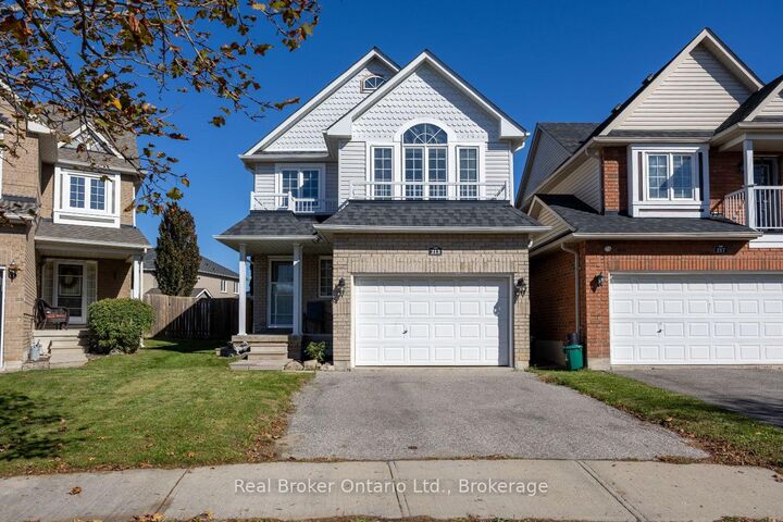 Property Photo:  213 Hutton Place  ON L1C 5K1 