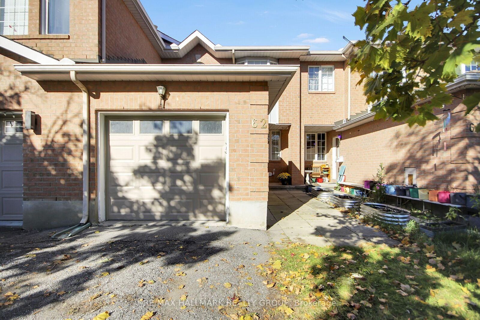 Property Photo:  62 Sutcliffe Terrace  ON K2J 4R2 