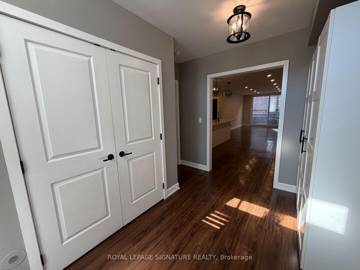 Property Photo:  3400 Lake Shore Boulevard W 102  ON M8W 4Z9 