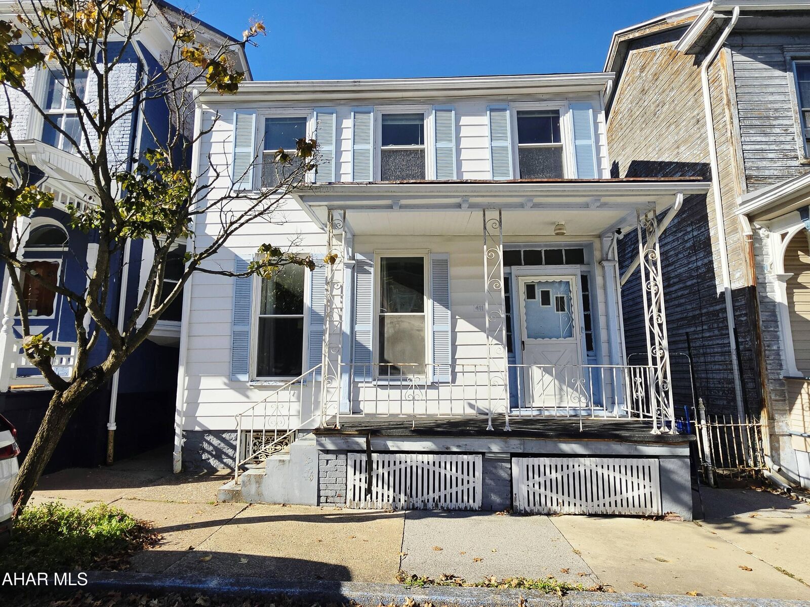 Property Photo:  411 Walnut Street  PA 16648 