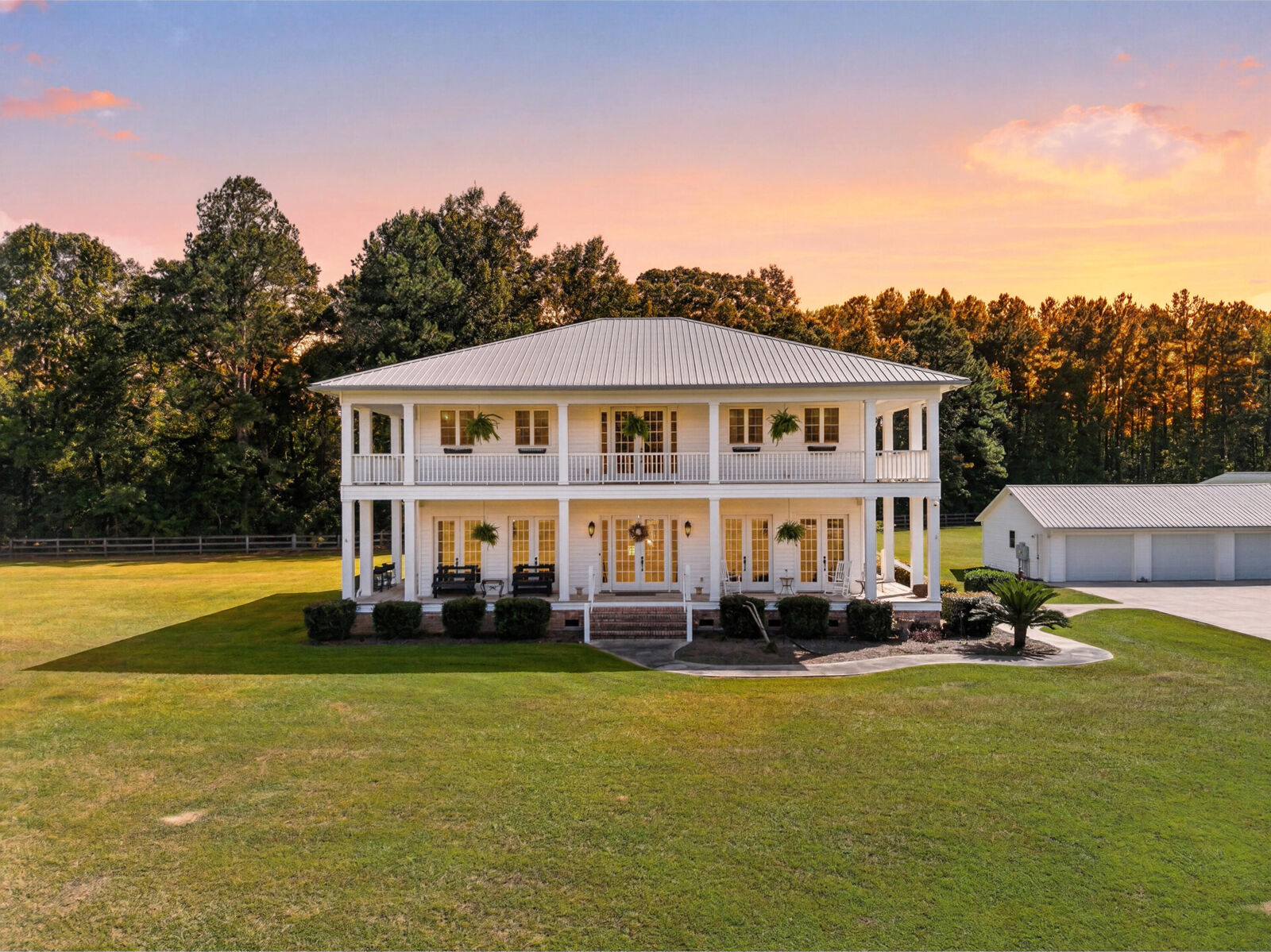 Property Photo:  164 Sparrow Road  SC 29477 