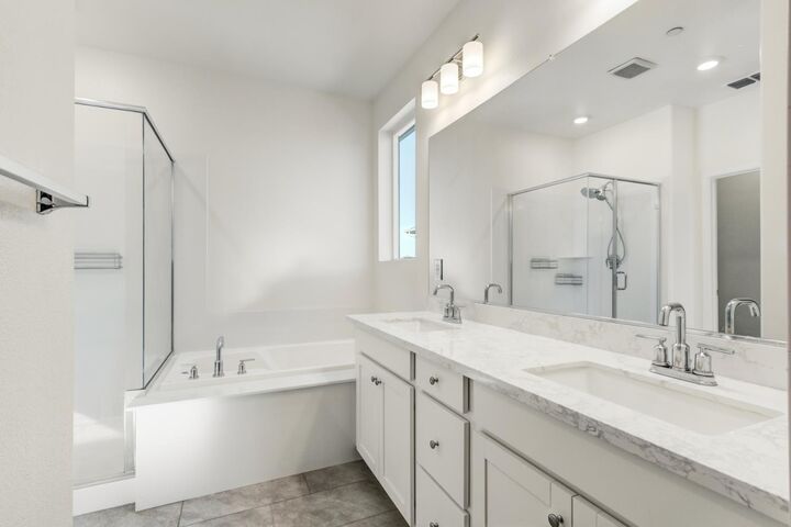 Property Photo: 2700 Bathford Street CA 95833