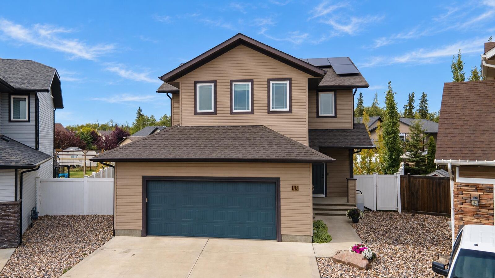 Property Photo:  88 Kershaw Close  AB T4P 0H3 