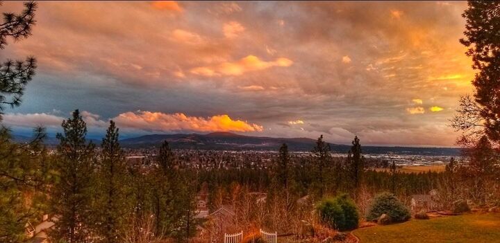 Property Photo:  7728 E Columbia Ct Ct  WA 99212 