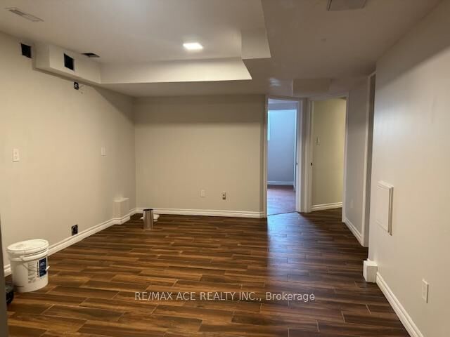 Property Photo:  4 Apple Valley Way Bsmt  ON L6P 3P8 