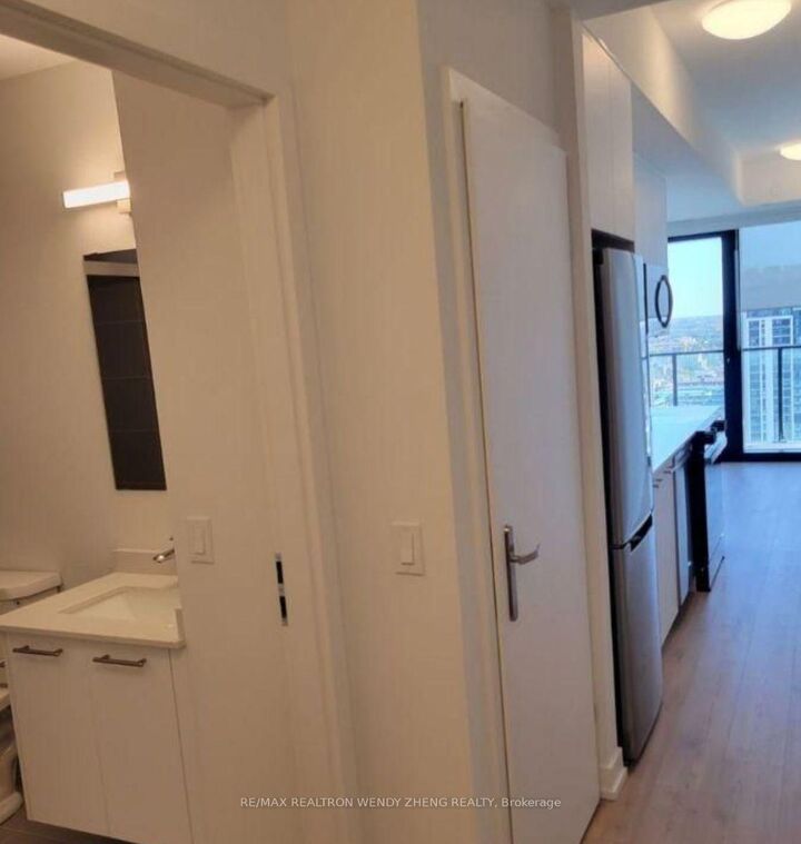 Property Photo: 30 Francis Street S 1604 ON N2G 0H1