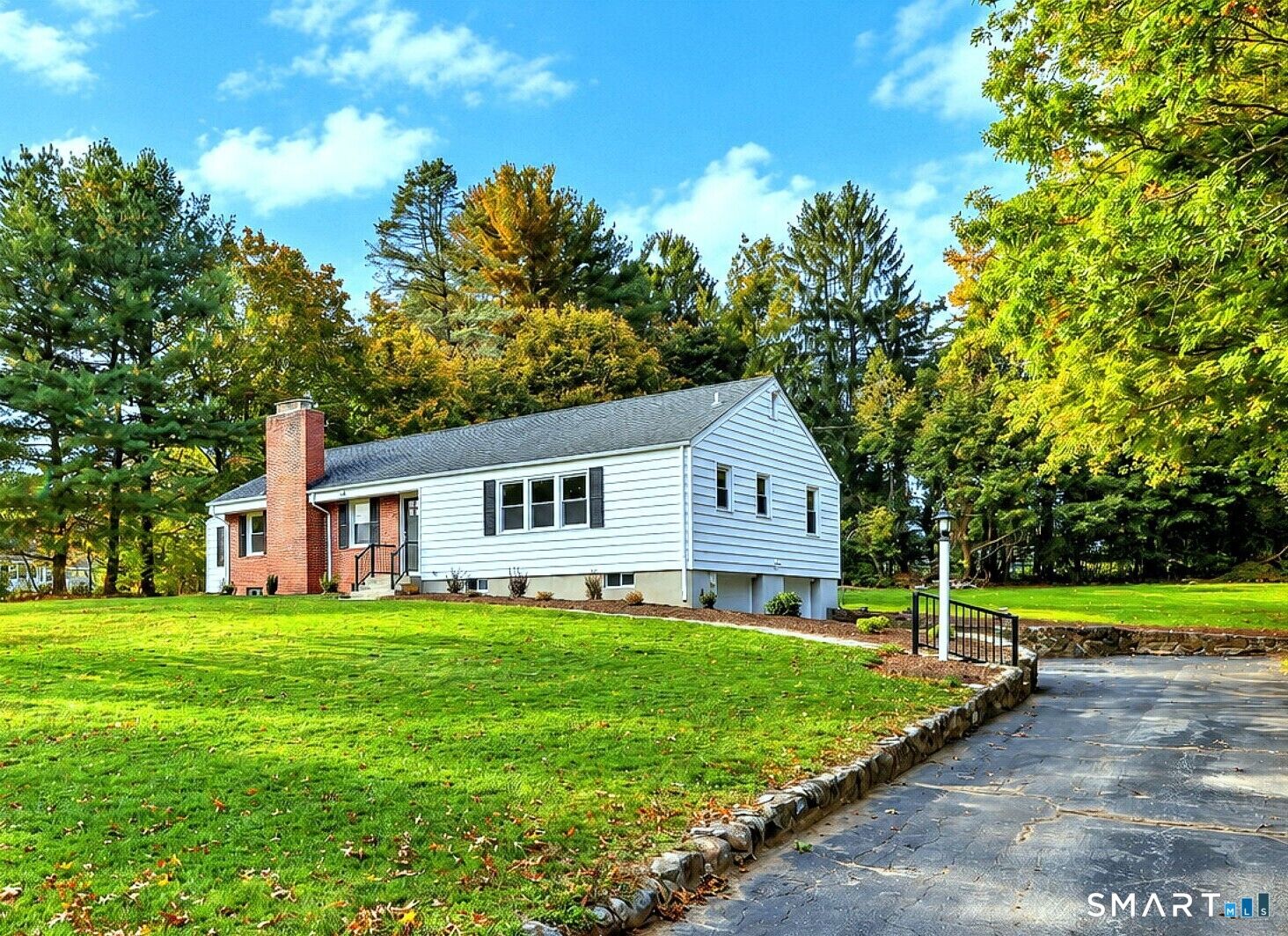 Property Photo:  335 Arnold Lane  CT 06477 