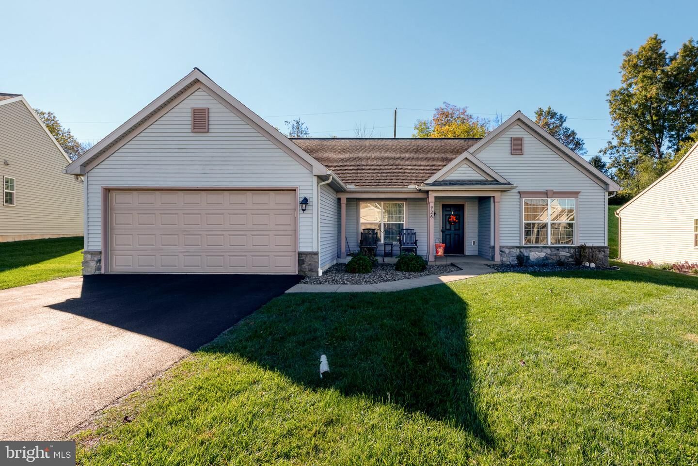 Property Photo: 926 Sweetbay Lane PA 17046