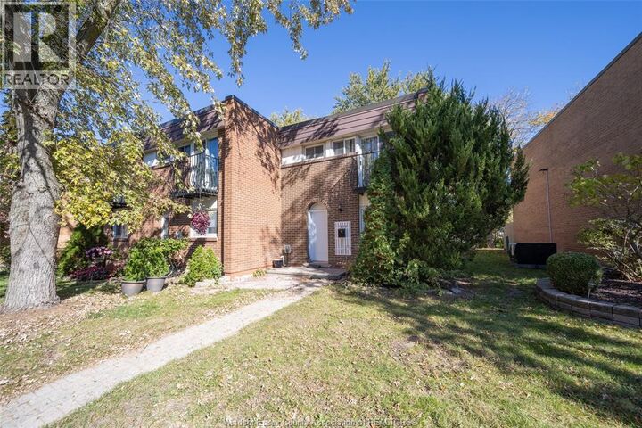 Property Photo: 1858 E Gate Estates 119 ON N8T 2T1