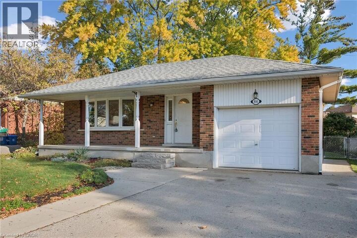 Property Photo:  86 Lower Canada Crescent  ON N2P 1E8 