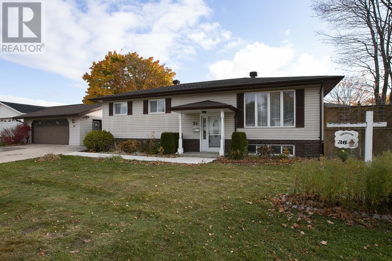 Property Photo:  36 Danby Rd  ON P6B 5X6 