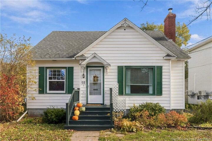 Property Photo: 93 Winter Avenue NB E1C 5X3