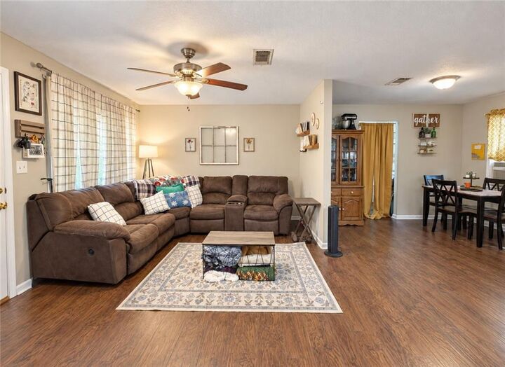 Property Photo: 711 Bellevue Street LA 71342