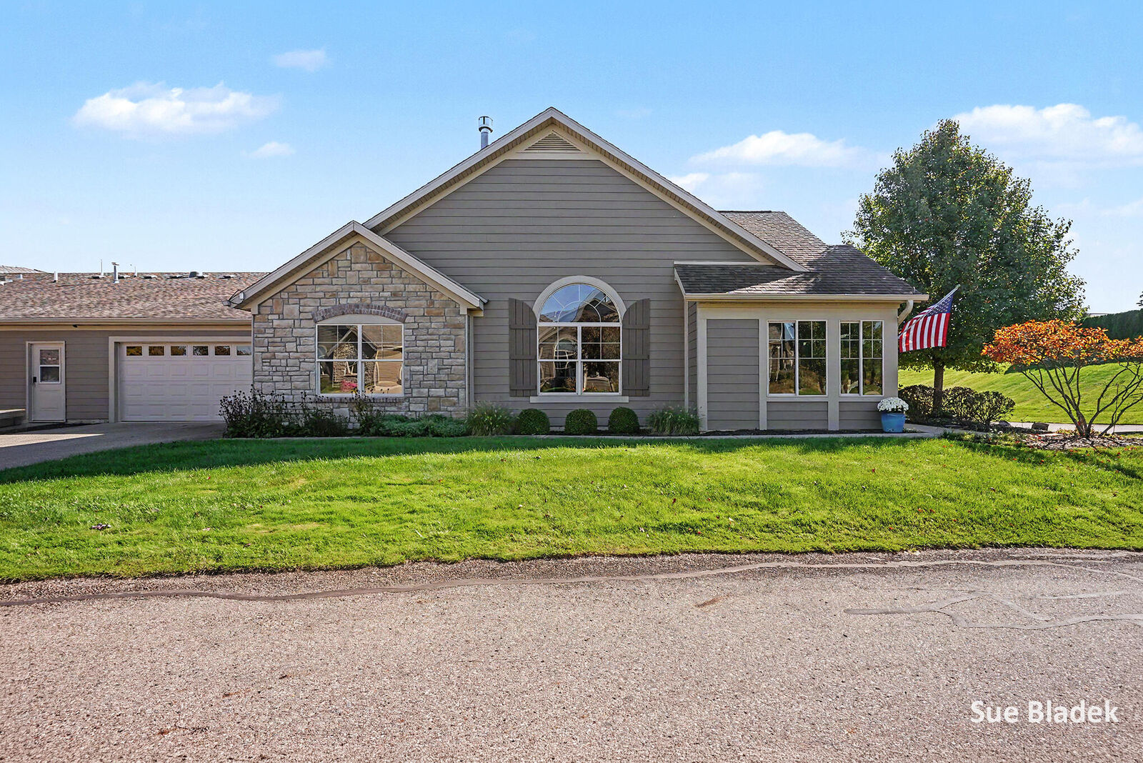 Property Photo:  1201 Riverview Drive  MI 49423 