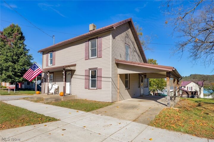 Property Photo:  252 2nd Street  OH 43908 