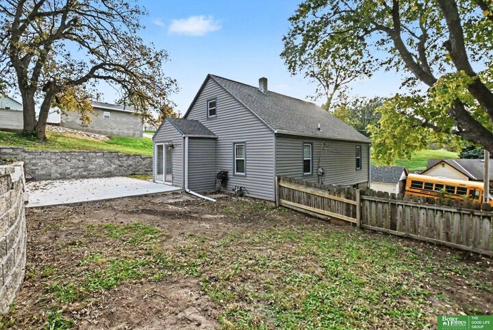 Property Photo:  517 Elm Street  NE 68037 