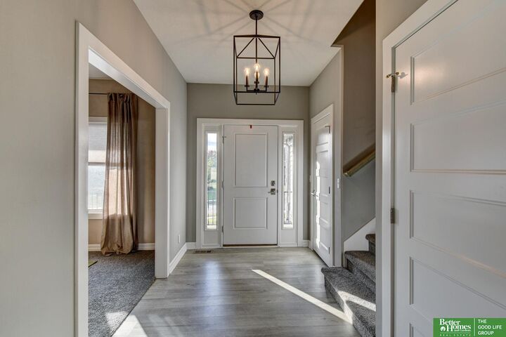 Property Photo:  6836 Park Crest Drive  NE 68133 