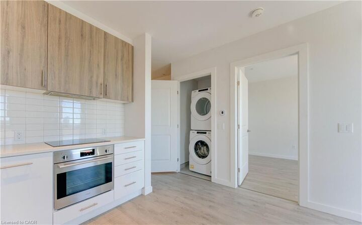 Property Photo: 181 King Street S 1612 ON N2J 0E7