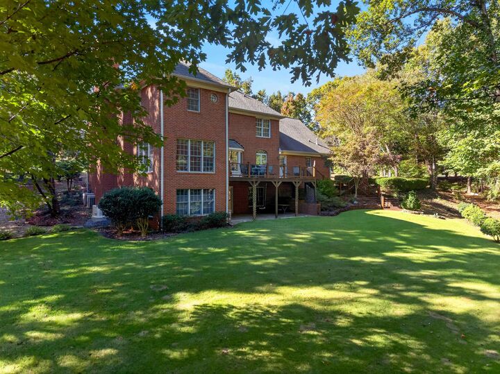 Property Photo:  833 Oakcrest Road  SC 29301 