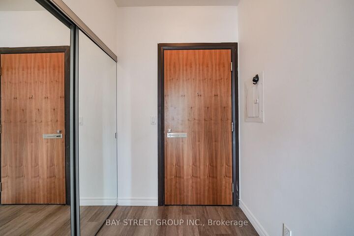 Property Photo:  500 Sherbourne Street 2005  ON M4X 1L1 