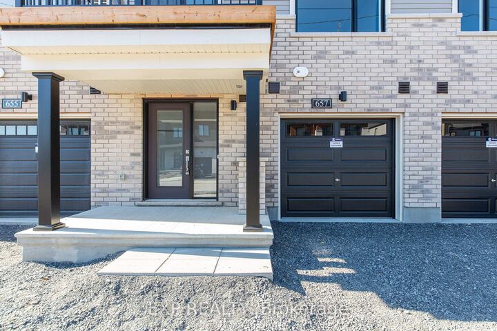 Property Photo:  657 Moonglade Crescent  ON K2J 7N2 