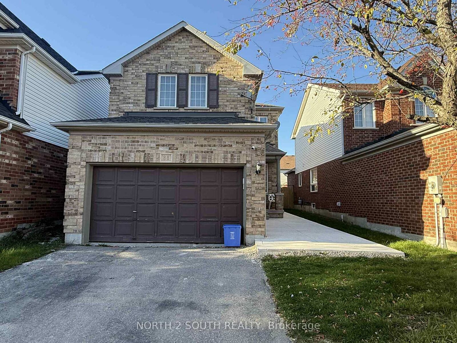 Property Photo:  88 Telegraph Drive Bsmt  ON L1P 1S4 
